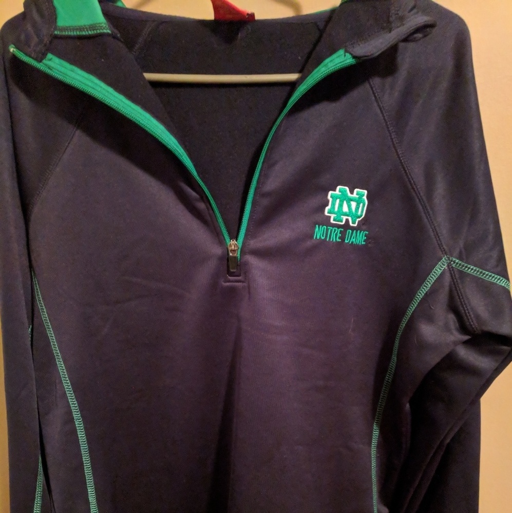 Notre dame pullover with hood